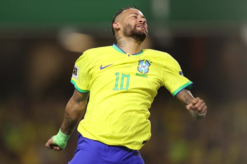 Neymar, sob o comando de Diniz, foi o cara da Seleção na estreia nas Eliminatórias