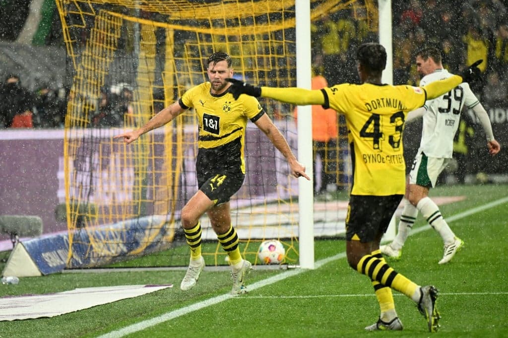 Football: Bundesliga – day 12: Borussia Dortmund v Borussia Moenchengladbach