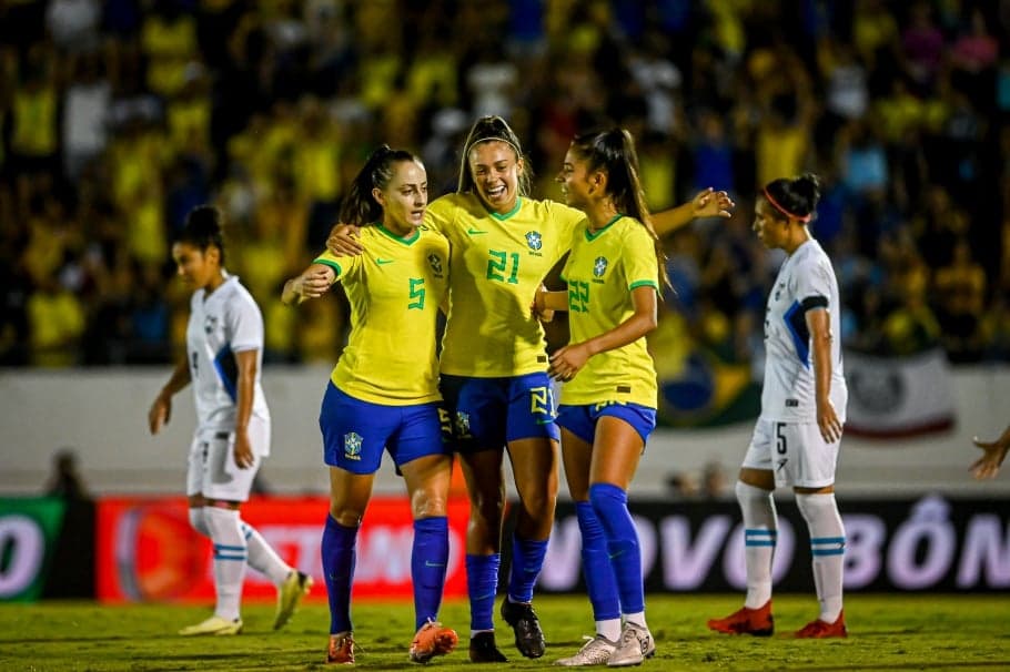 Colômbia x Brasil: onde assistir ao vivo, escalações e horário de jogo  válido pela Copa Ouro Feminina - Lance!