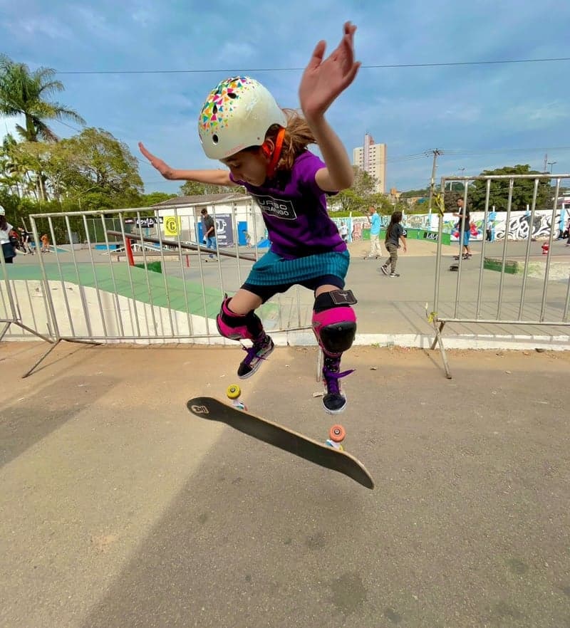 Carol Suzaki, promessa do skate brasileiro 