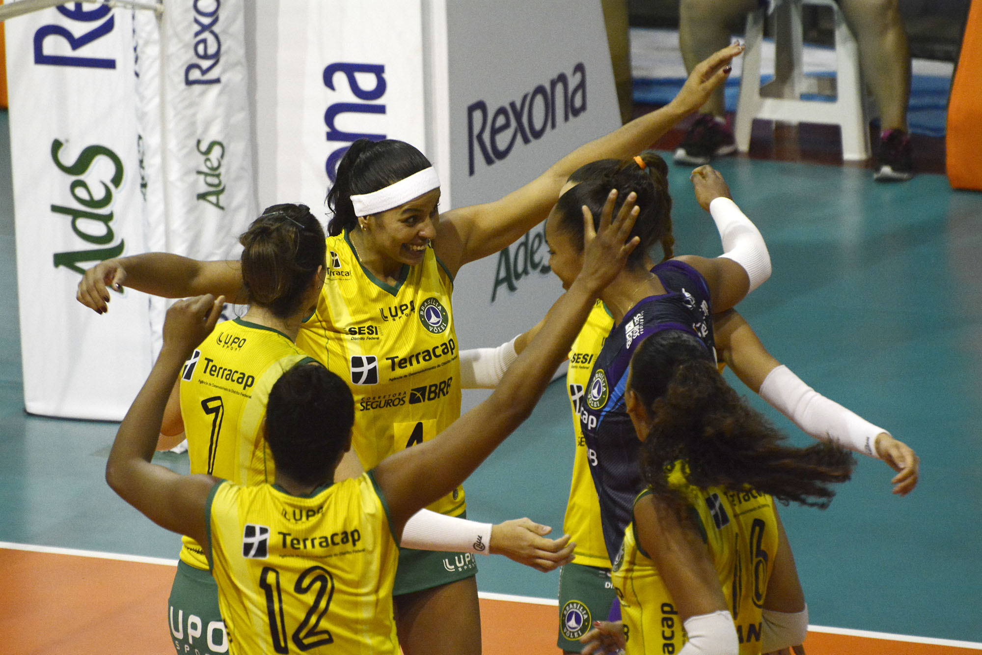 Brasília Vôlei perde invencibilidade em casa na Superliga Feminina –  Esportes Brasília Notícias