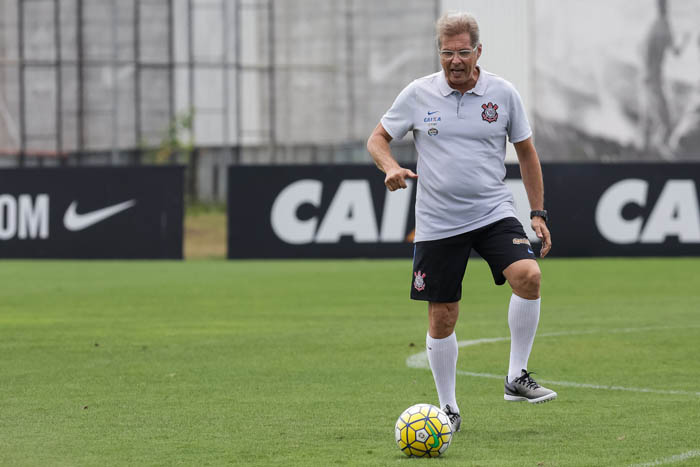 Yago opera hérnia e volta ao Corinthians apenas em 2017