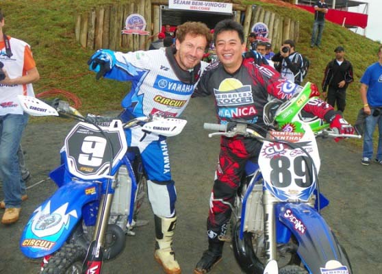 Carlos Eduardo brilha na grande final do Estadual de Motocross e leva o  título da categoria MX1 