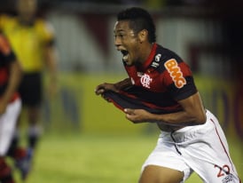 2013 — Tricampeão da Copa do Brasil no Novo Maracanã: A Noite de Hernane Brocador e Elias