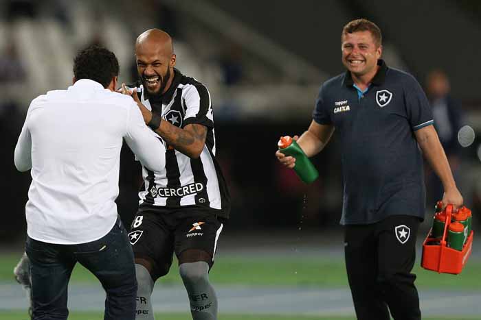 Sequência de 5 jogos dos times do #G6 do #Brasileirao @Botafogo @SE P