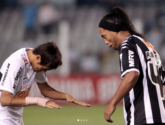 Vai deixar saudade! Relembre lances geniais de Ronaldinho Gaúcho