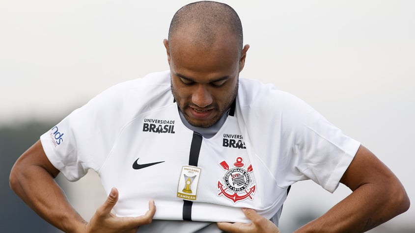 Teu mundo não cabe nos olhos da filha de Roger, do Corinthians - Lance!