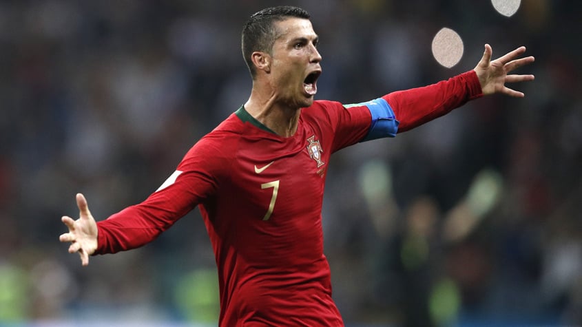 Cristiano Ronaldo faz hat-trick, estabelece média histórica após os 30  anos, e Portugal goleia a Lituânia - ESPN