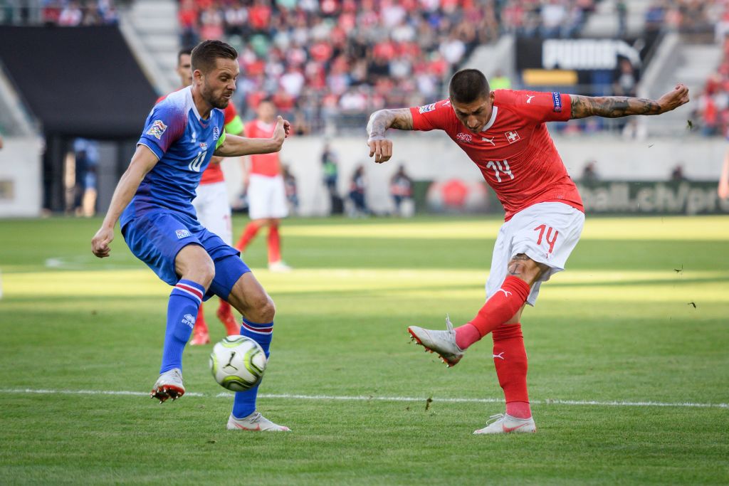 Inglaterra 1 x 2 Espanha: Com gol de brasileiro, Roja vence de virada em  estreia na Liga das Nações