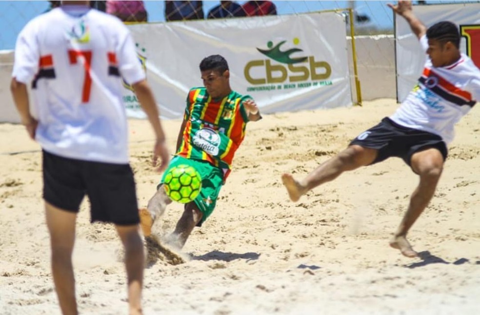 A Gazeta  Campeonato Estadual de Beach Soccer começa neste fim de