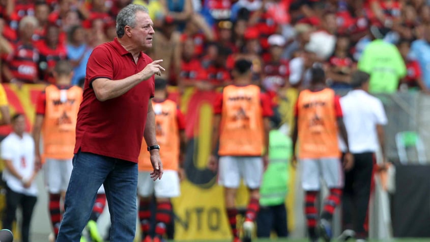 Cristiano Dourado? Após golaço de bicicleta, atacante do Flamengo se  diverte com montagem: Parece, flamengo