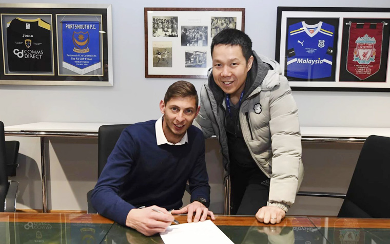 Torcedores do Nantes prestam homenagens a Emiliano Sala - Lance!