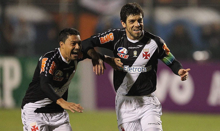 Campeão da Copa do Brasil 2011, Rômulo acerta retorno ao Vasco