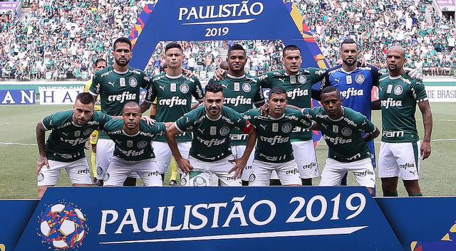 Palmeiras empresta o colombiano Ivan Angulo ao futebol português -  26/07/2021 - UOL Esporte
