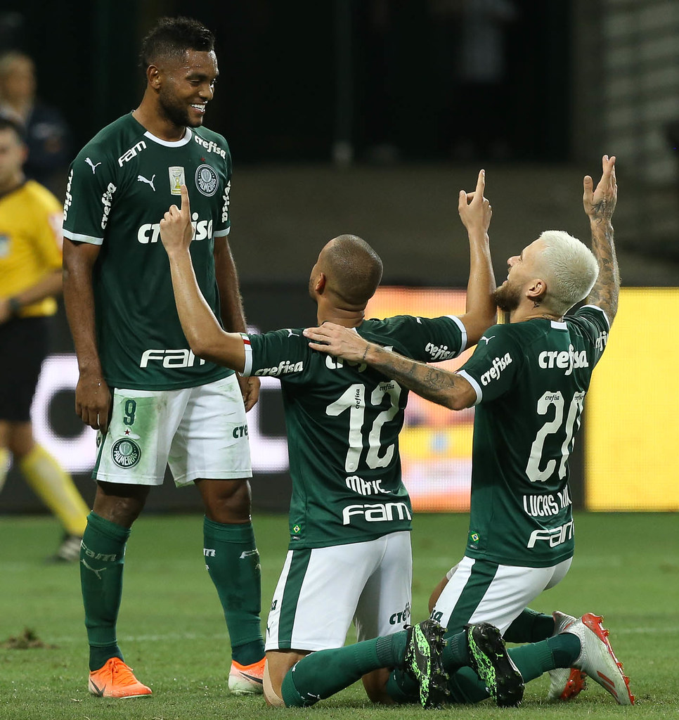 Palmeiras empresta o colombiano Ivan Angulo ao futebol português