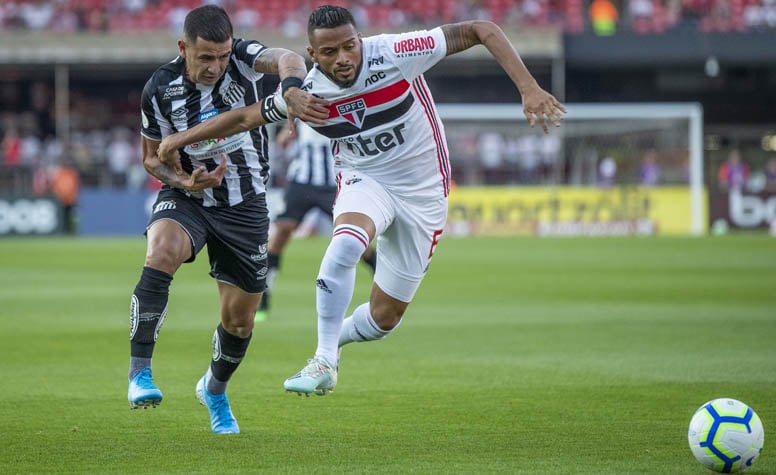 São Paulo negocia com Colmán, atacante do Nacional do Paraguai - Lance!