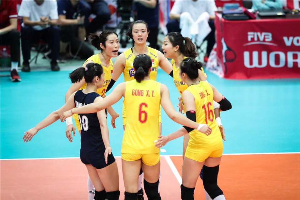 China abre mundial de vôlei feminino com vitória em sets diretos