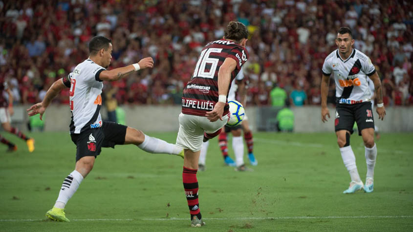 Flamengo e Palmeiras empatam sem gols em duelo adiantado da 4ª