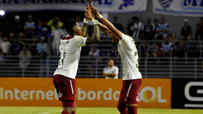 Nonato abre o jogo sobre sondagens para deixar o Fluminense e revela  abatimento após empate - Lance!