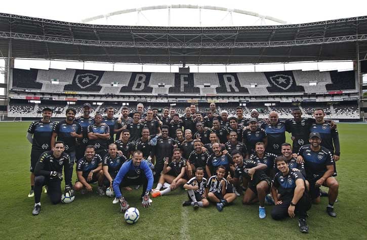 Basquete: Botafogo vence Nacional-URU e segue bem na briga para ir à final  da Liga Sul-Americana - FogãoNET