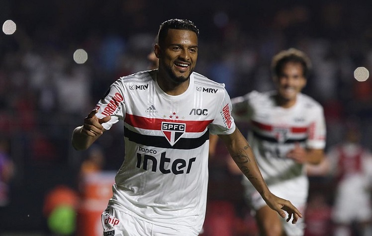 São Paulo não deve renovar com Reinaldo; veja quem sai e fica em 2023