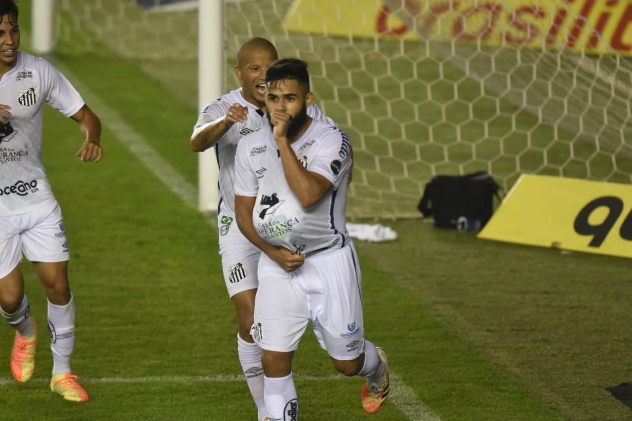 ATUAÇÕES: João Paulo fecha o gol, e Kaio Jorge brilha em vitória do Santos  na Sul-Americana – LANCE!