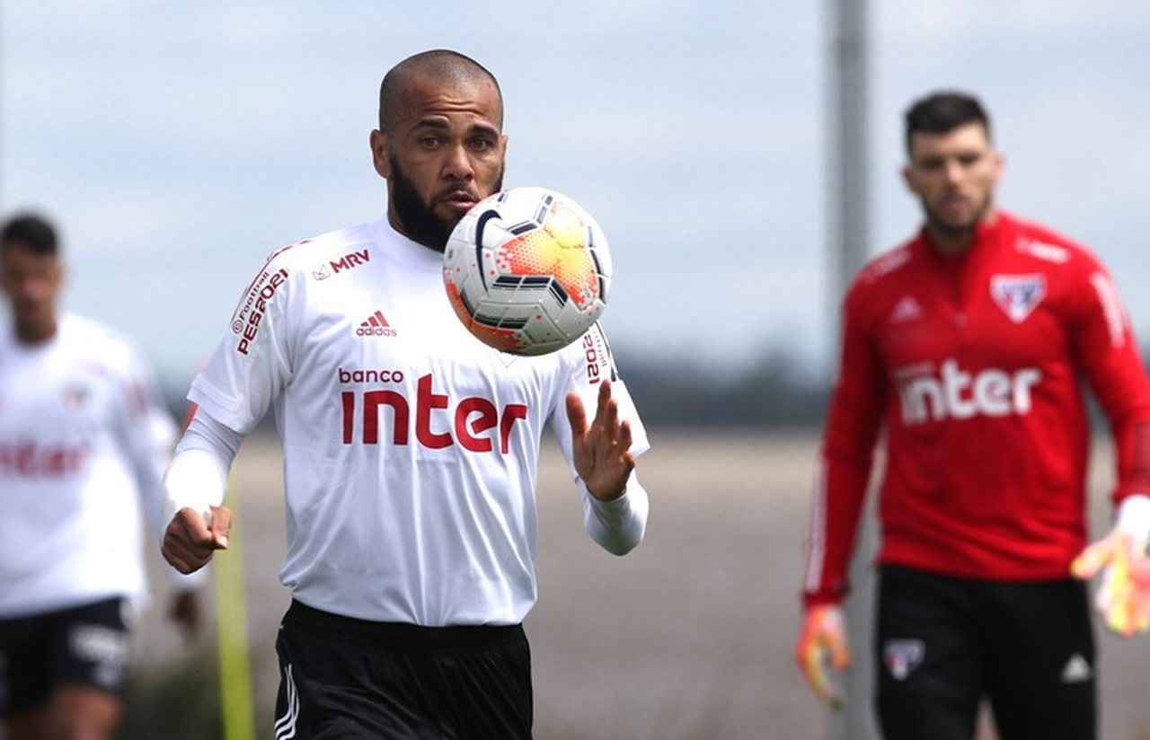 São Paulo x Grêmio: prováveis escalações, desfalques e onde assistir -  Lance!