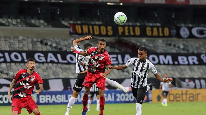 América-MG tem dois pênaltis no fim e vence o Inter em jogo polêmico pela  Copa do Brasil - Ecos da Noticia