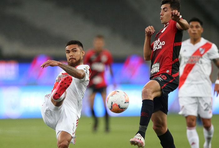 Em jogo nervoso na Libertadores, Flamengo e Racing empatam em 1 a 1