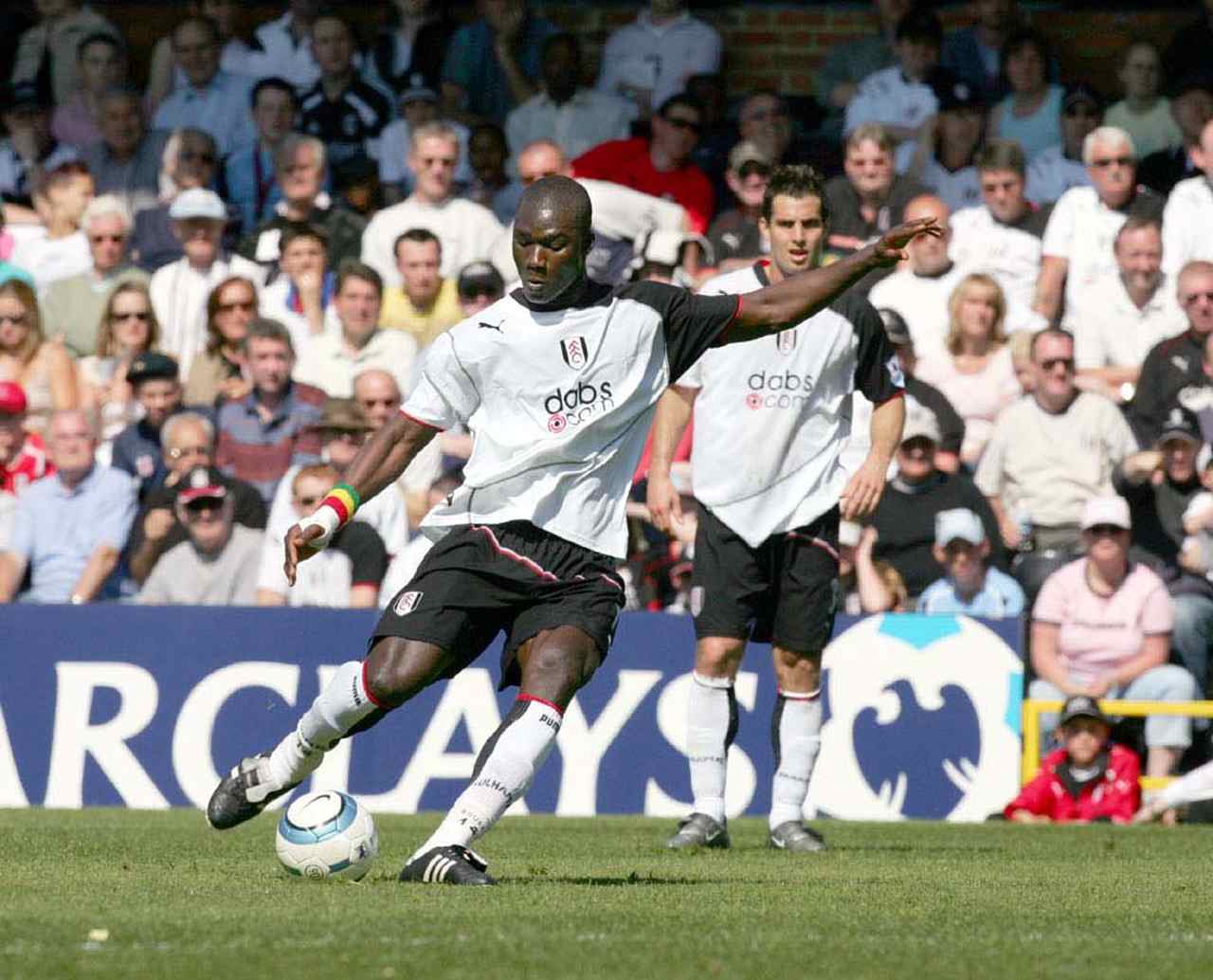 Morre o ex-jogador Papa Bouba Diop, autor do gol de Senegal contra a França  na Copa - Esporte - Extra Online