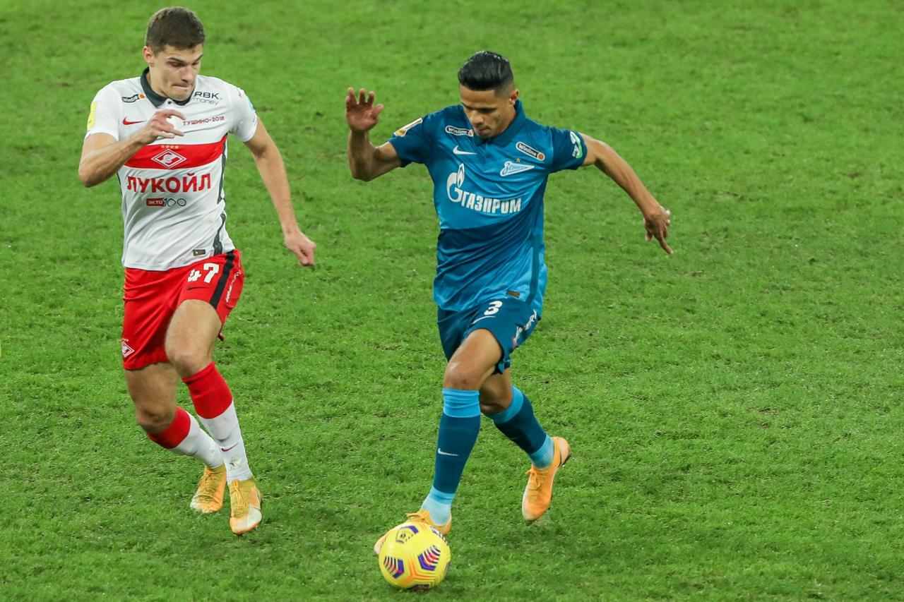 Douglas Santos destaca treinos nas férias e ressalta vontade do Zenit em  vencer o Campeonato Russo - Bastidores do Esporte