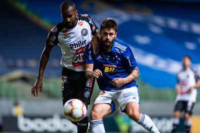 Lucas França sai em defesa dos goleiros do Guarani - ISTOÉ Independente