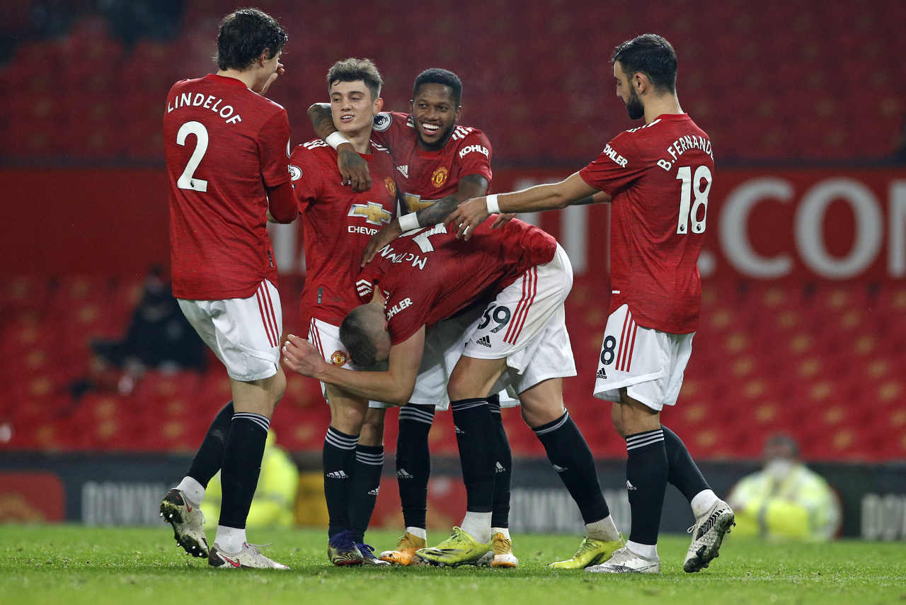 Manchester United vence e goleia o Newcastle em casa com dois de Martial, futebol inglês