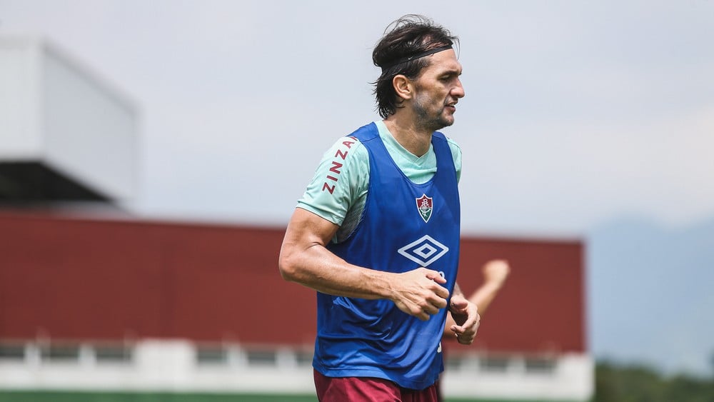 Felippe Cardoso testa positivo para Covid-19 e está fora do