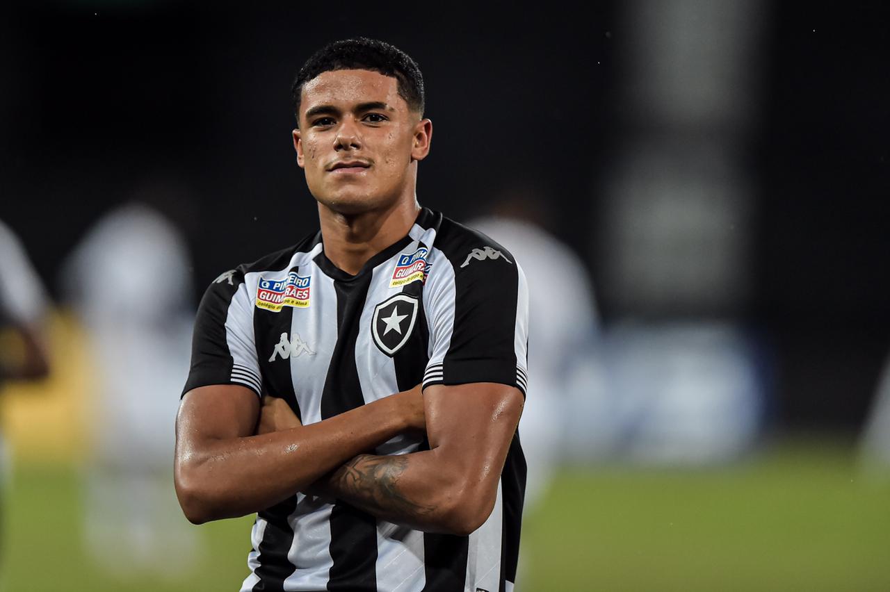 Warley elogia elenco do Botafogo e revela orientações de Chamusca