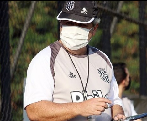 Lucas França sai em defesa dos goleiros do Guarani - ISTOÉ Independente