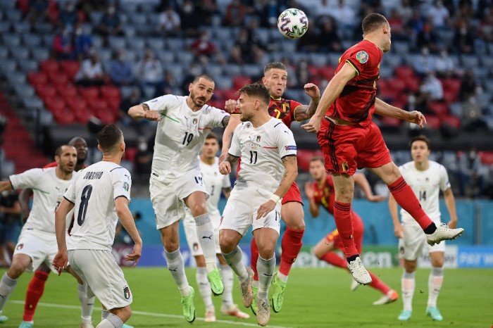 Eliminatórias UEFA Euro ~ Hoje, 16:45 Fase classiﬁcatéria Grupo I Rodada 2  de10 Krl a