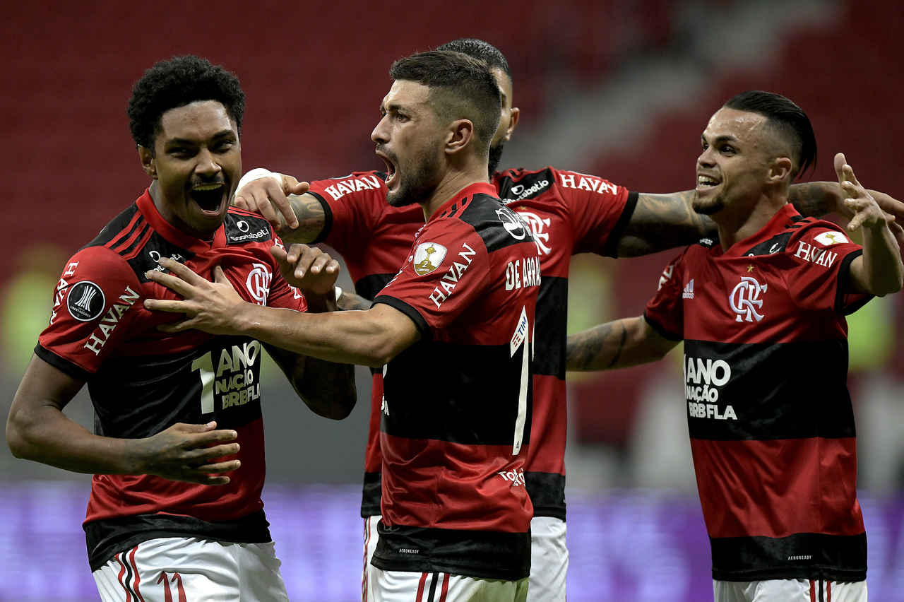 Assista aos gols do Flamengo no jogo contra o Olimpia