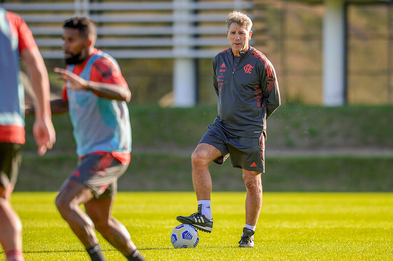 Firme nas três frentes, Flamengo terá agosto decisivo para aspirações na  temporada; veja calendário - Lance!