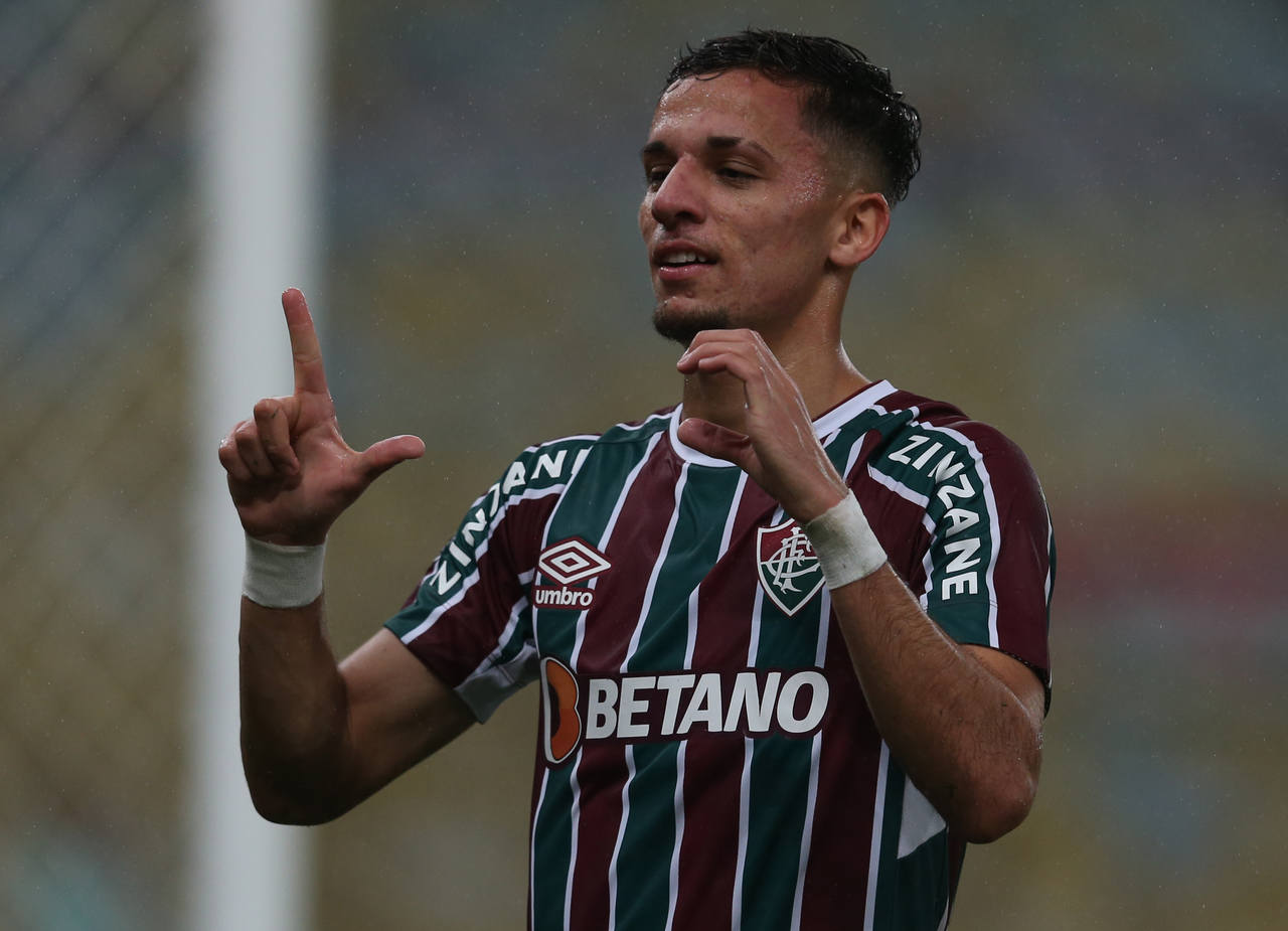 Arthur, meia do Fluminense, é convocado pela Seleção Brasileira Sub-17 para  duelos contra o Paraguai