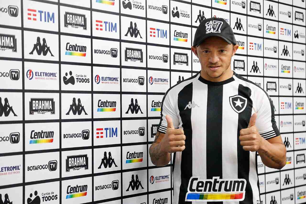 Wesley comenta título do Grêmio do Brasileirão de Aspirantes