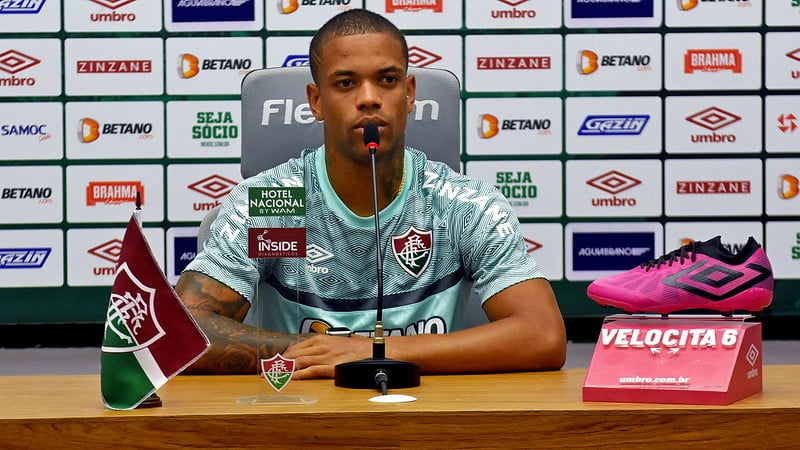 Foto de jogador na infância com camisa do Fluminense viraliza em post de  clube na Índia; entenda, fluminense