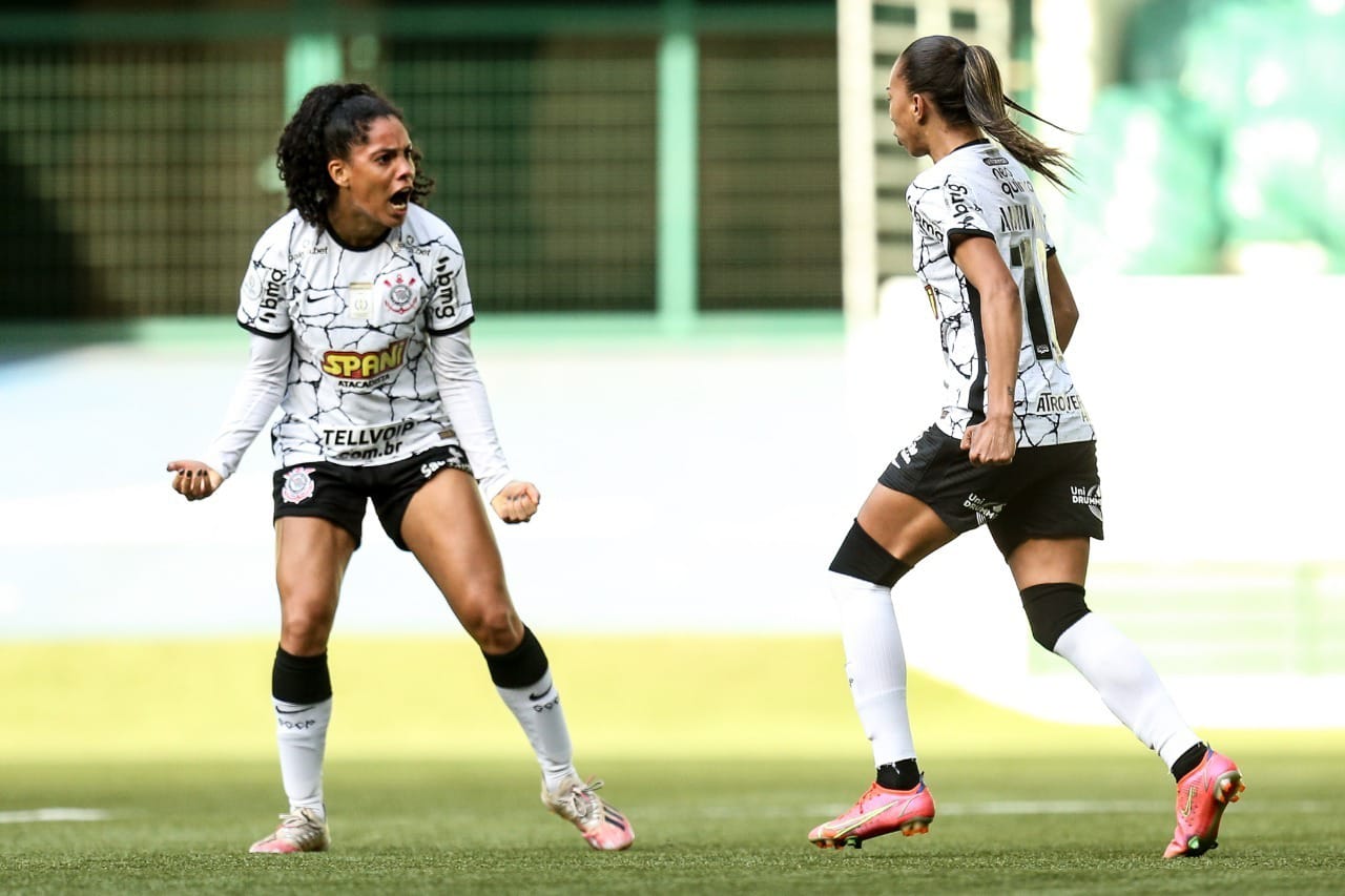 Corinthians faz oito no Palmeiras e garante ida à decisão do Paulistão  feminino