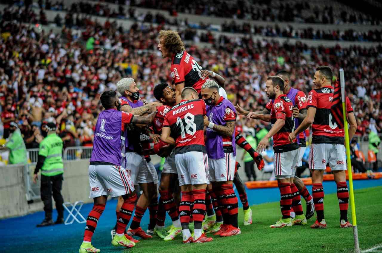 XI INICIAL Y SUPLENTES DE @flamengo 🇧🇷