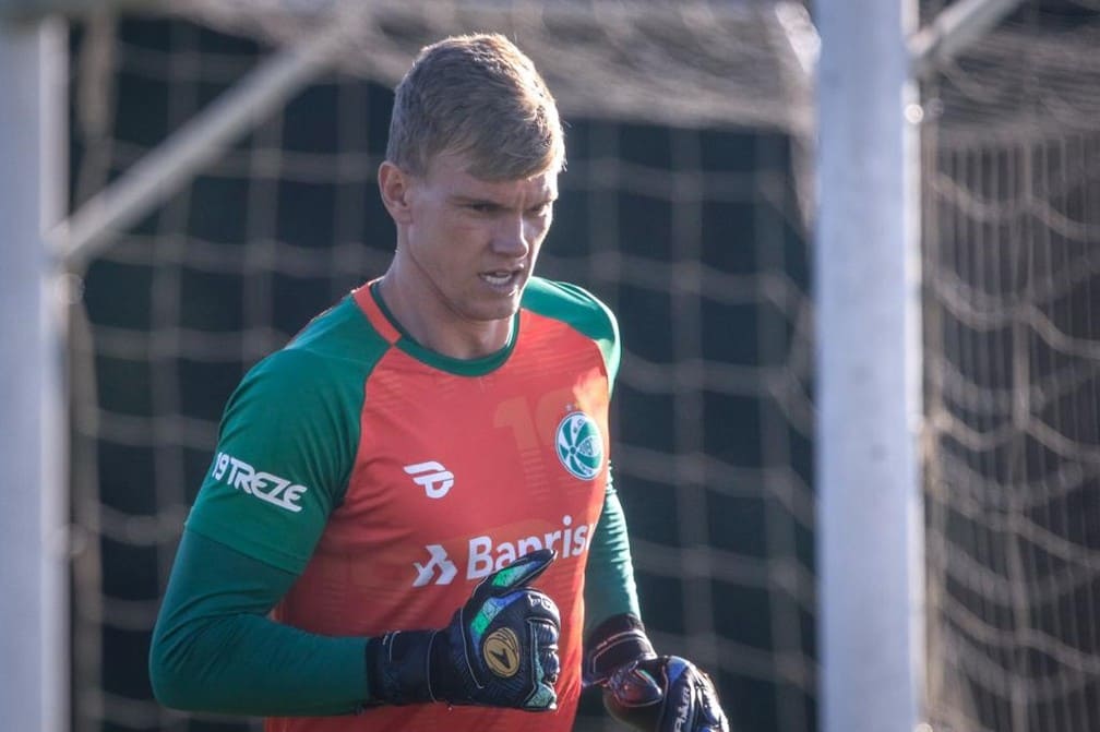 Goleiro Douglas Friedrich está próximo de iniciar segunda passagem pelo Avaí - Lance!