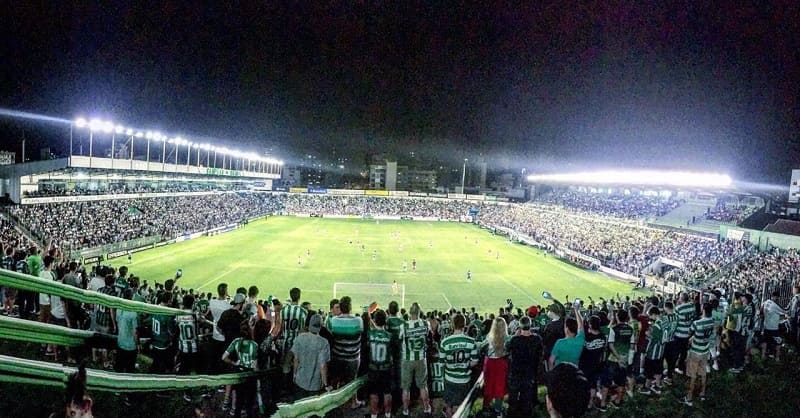 Final do Brasileiro feminino tem recorde de público da modalidade