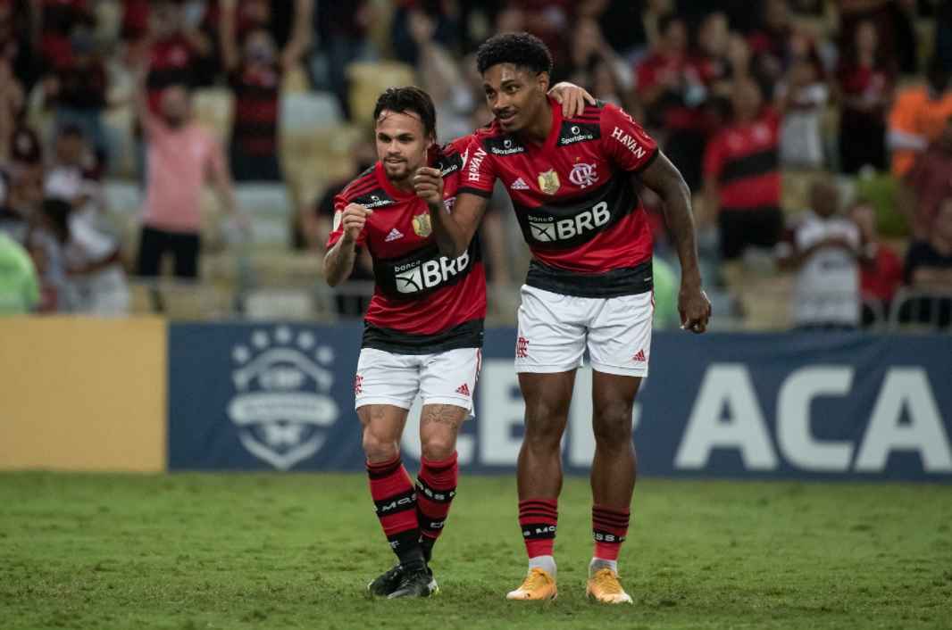 Diego Ribas e Rossi viram meme após cena de expulsões em Flamengo
