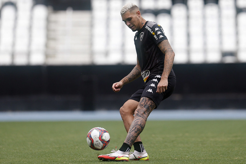 Wesley Moraes sobre o Palmeiras: 'Todo jogador quer jogar em