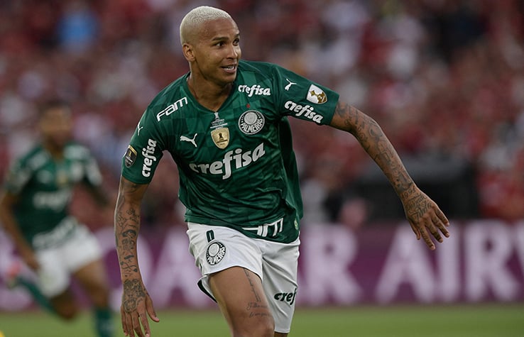 Foi tri-campeão da Libertadores, é ídolo do Palmeiras, agora pode parar na  Série B