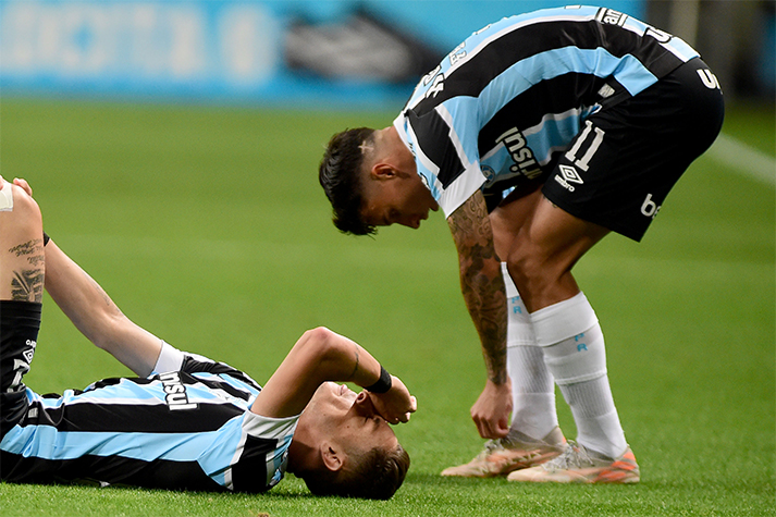 Grêmio vence o campeão Atlético-MG, mas resultados não ajudam e Tricolor  Gaúcho é rebaixado à Série B - WSCOM